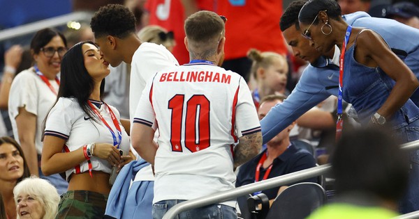 Mẹ Bellingham giúp con trai thoát được án phạt bị cấm trận bán kết Anh – Argentina: góc nhìn mới cho người chơi Việt - hình ảnh - zwucfrskj.top